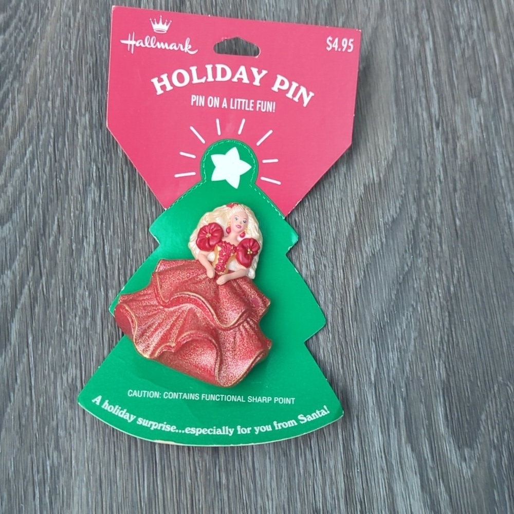 ❤️5/$25 Rare⭐NWT Vintage 1995 Hallmark Barbie Pin